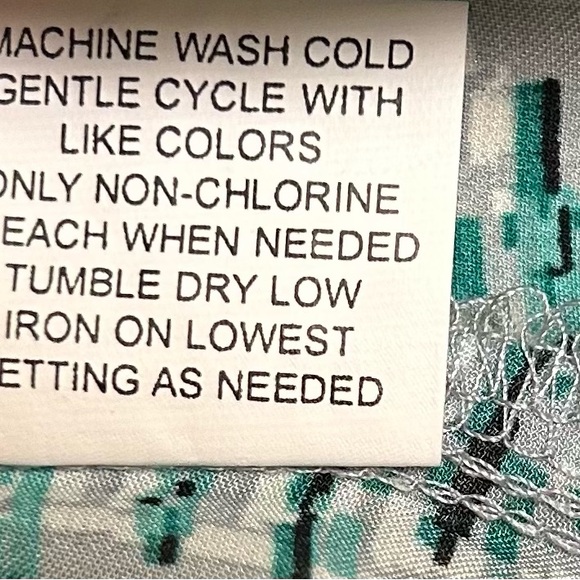 Sleeveless Patterned Blouse | XL - Picture 4 of 5